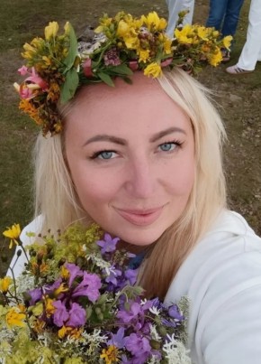 Оксана из Омска 49 лет