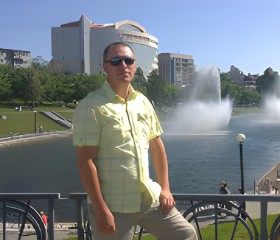 eduard, 47, Omsk