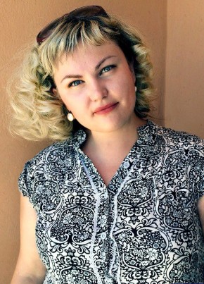 Anna, 39, Russia, Volgograd