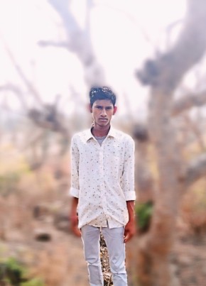 Bishnuf, 21, India, Balāngīr