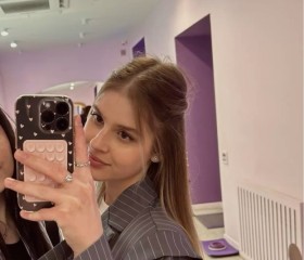 Darina, 24, Los Angeles