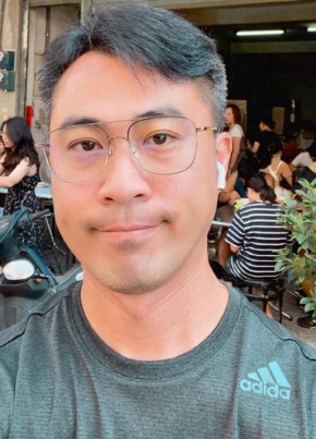 陈子豪, 41, 中华人民共和国, 景洪市