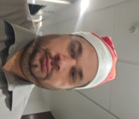 Tim, 40, Saint-Eustache