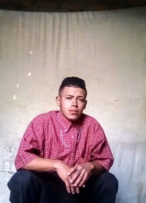 Rony Medina из Tegucigalpa 25 лет