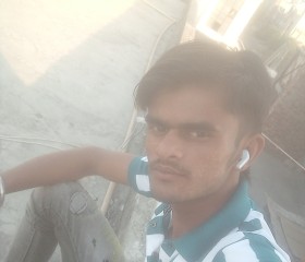 Md Shabaz, 24, Delhi