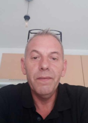 Hugo , 57, République Française, Tourcoing