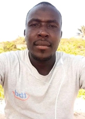 Leuz, 18, République du Sénégal, Pikine