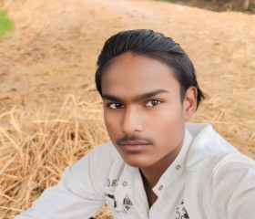 Krishna Ganesh, 18, Gorakhpur (Uttar Pradesh)