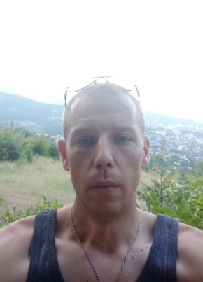 Макс, 32, Россия, Ялта