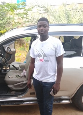 Gilles из Cotonou 33 года