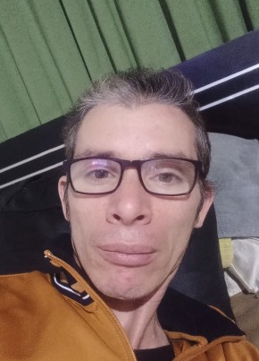 Ober из Santafe de Bogotá 45 лет