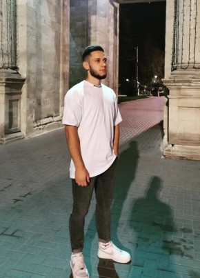 Dorin из Chişinău 24 года