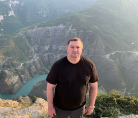 Andrey, 45, Saint Petersburg