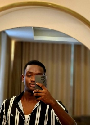 gody из Dar es Salaam 19 лет