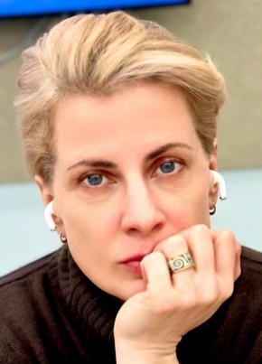 Julia, 45, Russia, Moscow