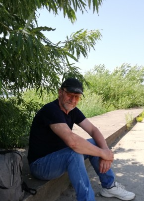 Александр, 68, Россия, Мисхор