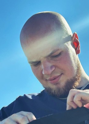 Anton, 23, Belarus, Gomel