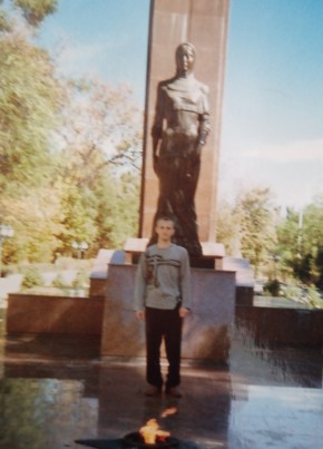 Александр, 40, Россия, Сосновоборск (Красноярский край)