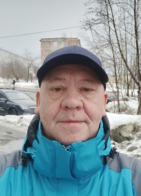 Олег из Пушкина 56 лет