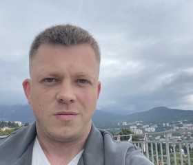 Oleg, 32, Yalta