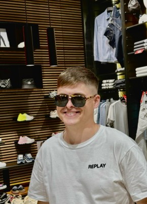 Стас из Краснодара 28 лет