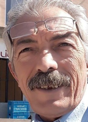 Suat Belge, 52, Türkiye Cumhuriyeti, Ankara