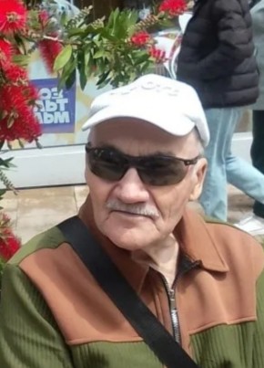 Николай из Вардане 69 лет