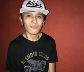 Juan, 19 лет, Medellín