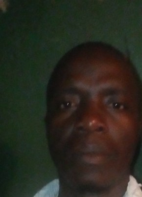 George kpakile, 39, République de Guinée, Conakry