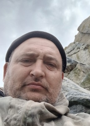 Виктор из Макарова 43 года