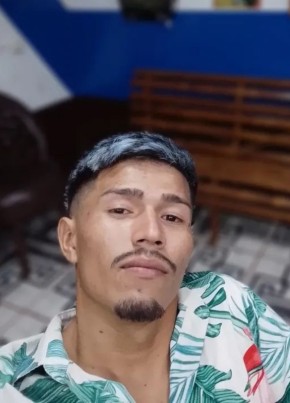 James barbosa из Manáos 22 года