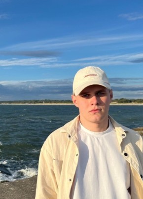 Дмитрий из Пушкина 22 года