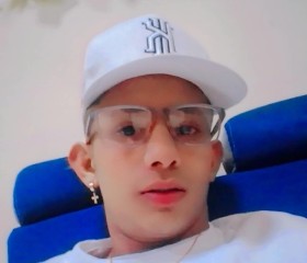 Eric, 25, Bogota