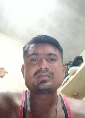 Khan, 32, India, Pune