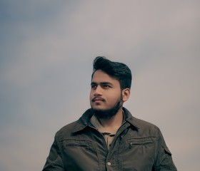 Mr Shahzaib, 20, Gujranwala