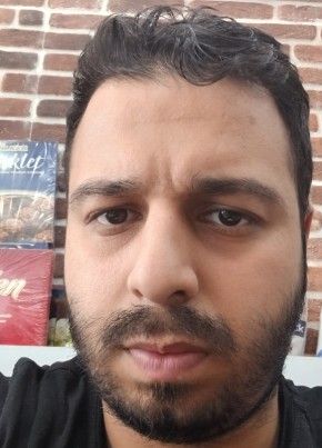 Tugrul из İstanbul 28 лет