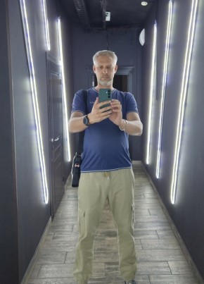Георгий из Санкт-Петербурга 42 года