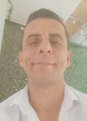 Haci из İzmir 33 года