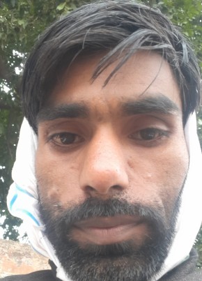 Prakash Ahirwar, 30, India, Berasia