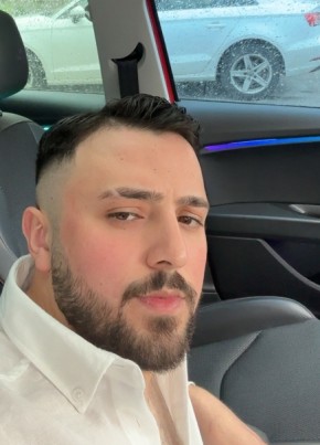 burak из İstanbul 23 года