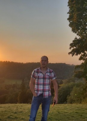 Viktors Gulbis, 39, Latvijas Republika, Rīga