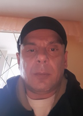Денис из Зеленодольска 47 лет