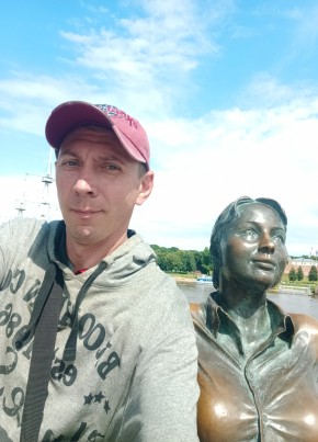 Сергей из Пскова 34 года