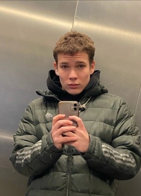 Maksim, 24, Russia, Moscow