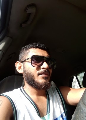 Junior Watkins, 23, Fiji, Suva
