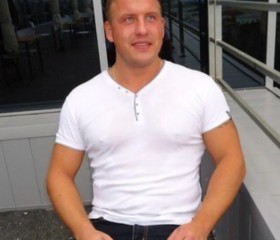 Dima, 36, Nizhnesortymskiy