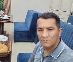 Bekzod, 42, Denov