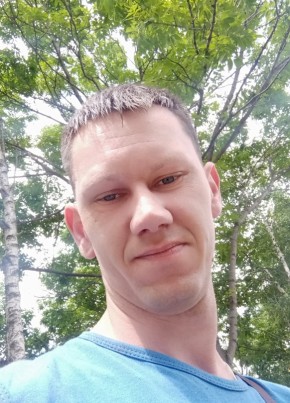 Иван, 32, Россия, Артем