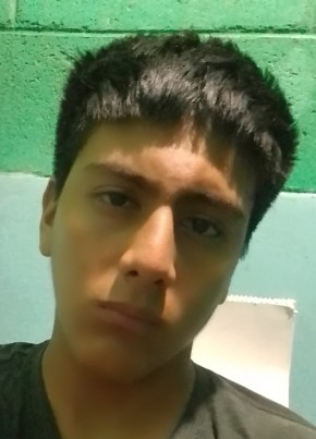 Brayan из Soyapango 19 лет