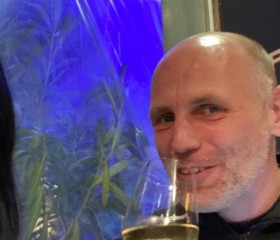 Pascal, 53, Niederschoneweide